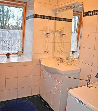 Und Ferienzimmer W *
