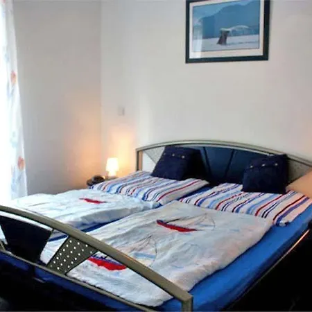 Appartement Und Ferienzimmer W *